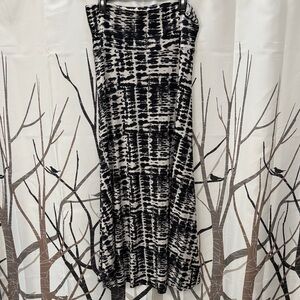 LuLaRoe Black and White Abstract Midi Skirt